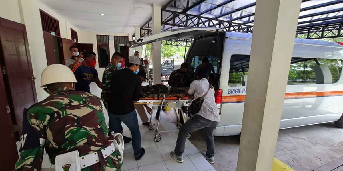 kontak-tembak-di-intan-jaya-satu-anggota-tni-dilaporkan-meninggal-dunia
